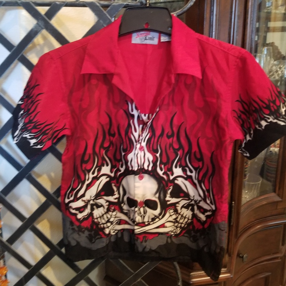 T shirt, red and black